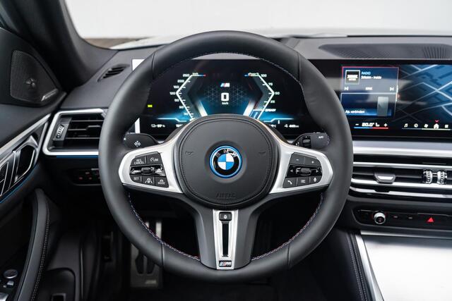 BMW i4 M50 xDrive | High Executive | M Sportpakket Pro | Safety Pack | Personal CoPilot Pack