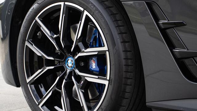 BMW i4 eDrive35 M-Sport Pro | Harman/Kardon | Schuifdak | Head-up | Comfort Access | Trekhaak