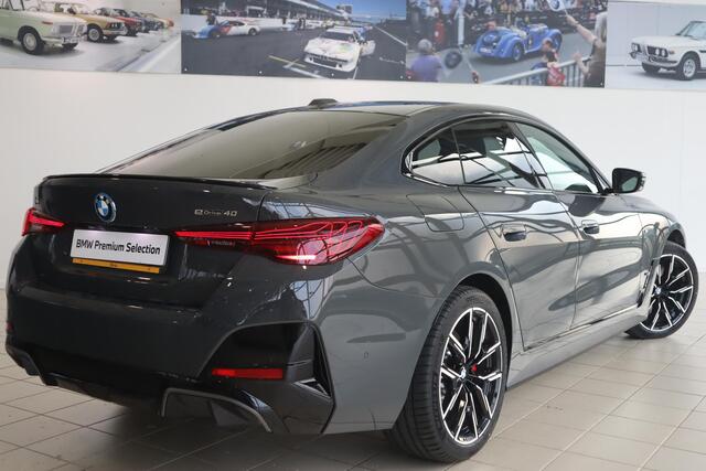 BMW i4 eDrive40 M Sportpakket Pro | Innovation pack | Driving Assitant | Comfort Pack