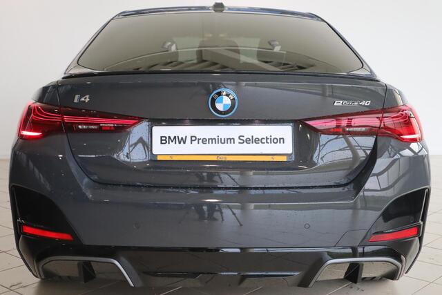 BMW i4 eDrive40 M Sportpakket Pro | Innovation pack | Driving Assitant | Comfort Pack
