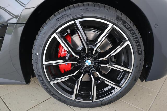 BMW i4 eDrive40 M Sportpakket Pro | Innovation pack | Driving Assitant | Comfort Pack