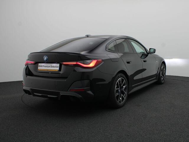 BMW i4 eDrive40 84 kWh M Sportpakket | Parking Assistant | DAB | HiFi | 18''