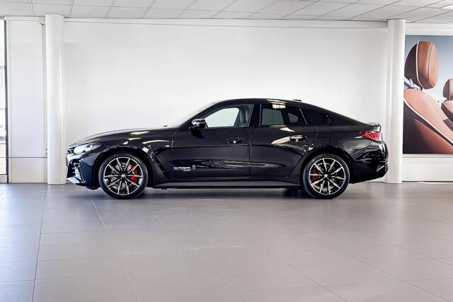 BMW i4 eDrive35 M Sport Edition 70 kWh | Glazen Schuif-/kanteldak | Comfort Access | Stoelverwarming | Achteruitrijcamera |