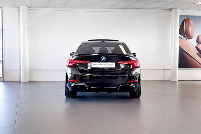 BMW i4 eDrive35 M Sport Edition 70 kWh | Glazen Schuif-/kanteldak | Comfort Access | Stoelverwarming | Achteruitrijcamera |