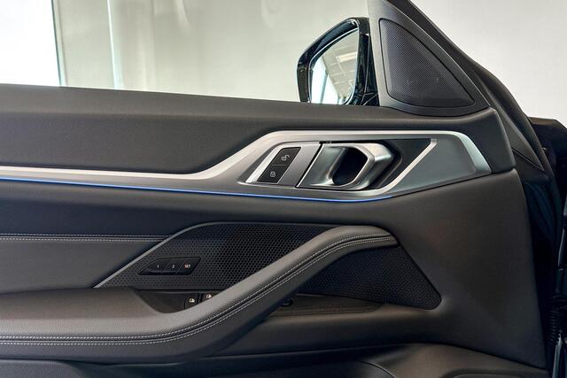 BMW i4 eDrive35 M Sport Edition 70 kWh | Glazen Schuif-/kanteldak | Comfort Access | Stoelverwarming | Achteruitrijcamera |