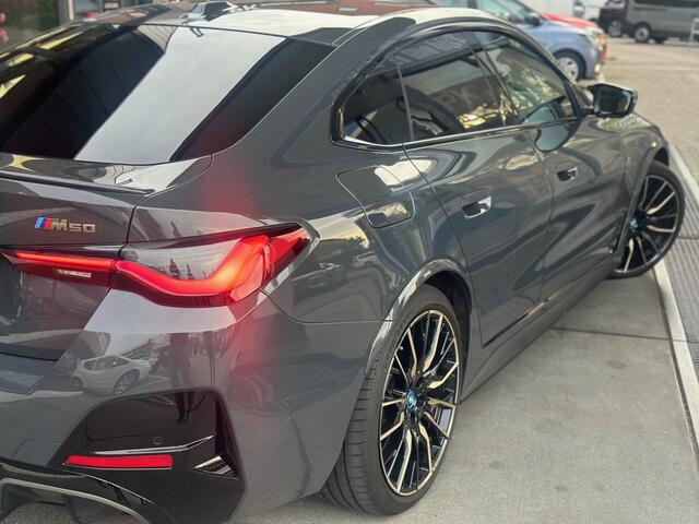 BMW i4 M50 High Executive 84 kWh | Fabr. Garantie | Pano | Sportstoelen | 360 Camera | Harman Kardon audio | VOL !
