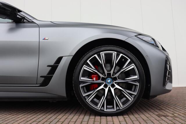 BMW i4 M50 High Executive Model M Sport / Harman Kardon / Schuif-Kanteldak / 20" LMV / M-Sportstoelen / Co-Pilot Pack / Stoelverwarming / Stuurwielrandverwarming
