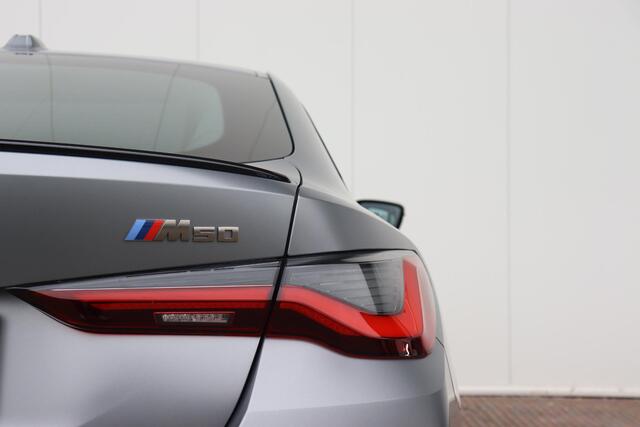 BMW i4 M50 High Executive Model M Sport / Harman Kardon / Schuif-Kanteldak / 20" LMV / M-Sportstoelen / Co-Pilot Pack / Stoelverwarming / Stuurwielrandverwarming