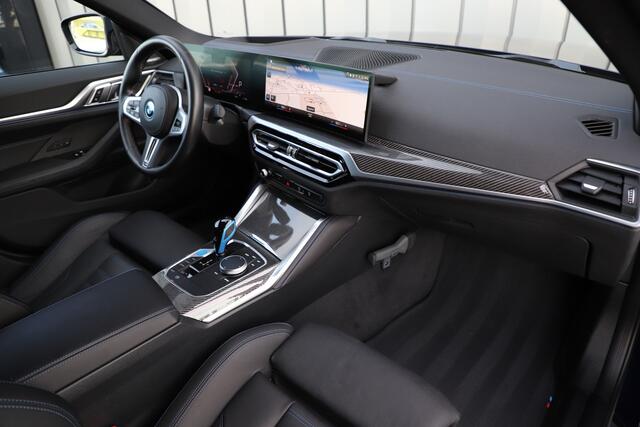 BMW i4 M50 High Executive M-Sport 84 kWh | 544PK | Luchtvering | Head-up | Keyles-go | Carbon | Laser-led | ACC | Harman/kardon | Sfeerverlichting | 2022.