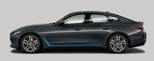 BMW i4 eDrive40 84 kWh Elektrische Schuif/Kanteldak - Harman Kardon - Active Cruise Control - Elektrisch Verstelbare/verwarmde voorstoelen - BMW Laserlight - Comfort Access - BMW Live Cockpit Professional -