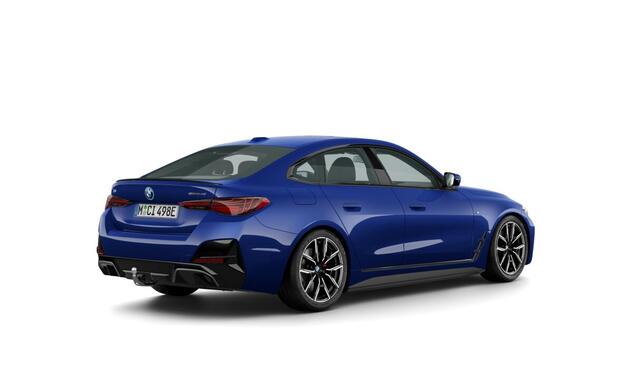 BMW i4 eDrive40 M Sport Edition 84 kWh | 19 Inch | M-Sportpakket Pro | Comfort Pack | Panoramadak | Trekhaak