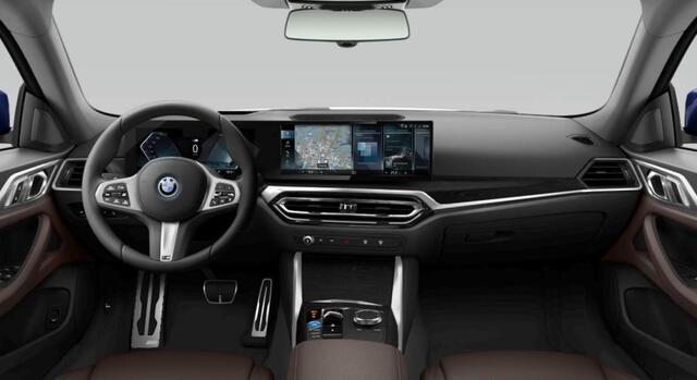 BMW i4 eDrive40 M-Sport | Schuifdak | CoPilot | Head Up | Elektr. Trekhaak