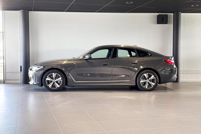 BMW i4 eDrive40 High Executive 84 kWh | Stoelverwarming | Achteruitrijcamera | Trekhaak |