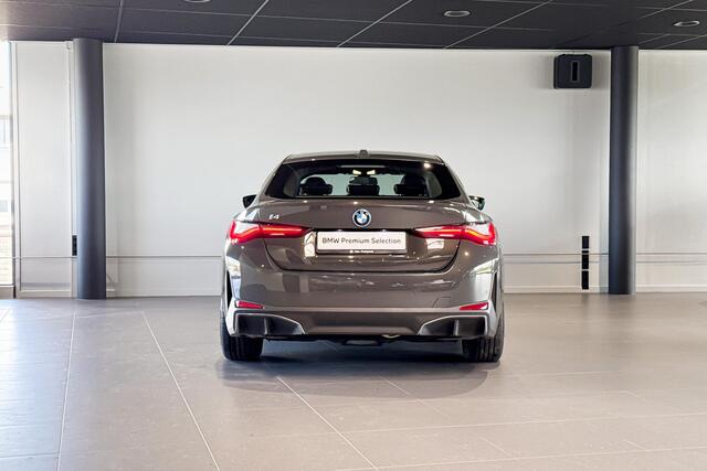 BMW i4 eDrive40 High Executive 84 kWh | Stoelverwarming | Achteruitrijcamera | Trekhaak |