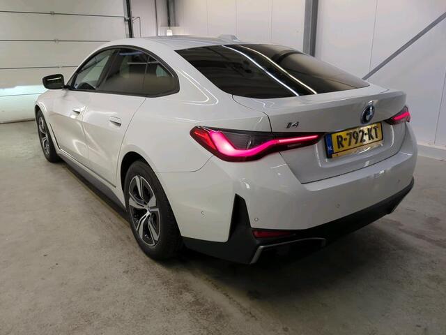 BMW i4 eDrive40 84 kWh | Trekhaak | Navi | Camera |