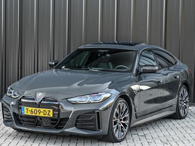 BMW i4 M50 GRAN COUPE HIGH EXECUTIVE 84 kWh 544 PK| M-SPORT PRO | COMFORT ACCESS | CARBON-PAKKET | MEMORY SEATS | LEDER | STUURWIELVERWARMING | ACTIVE CRUISE | HEAD-UP | VIRTUAL COCKPIT | HARMAN/KARDON SOUND SYSTEM