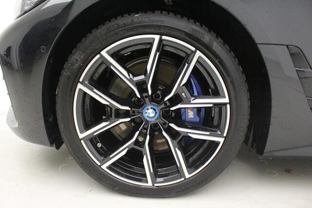 BMW i4 eDrive40 High Executive | M-Sport Pro | 19" | Memory+Ventilatie | Voorbereiding Driving Assistance