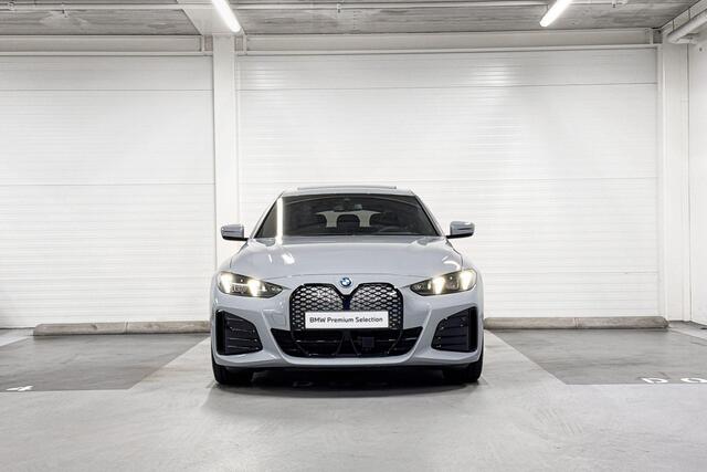 BMW i4 eDrive35 | M-Sport Pro | Comfort Pack | Hifi System | Schuif/-Kanteldak | Comfort Access