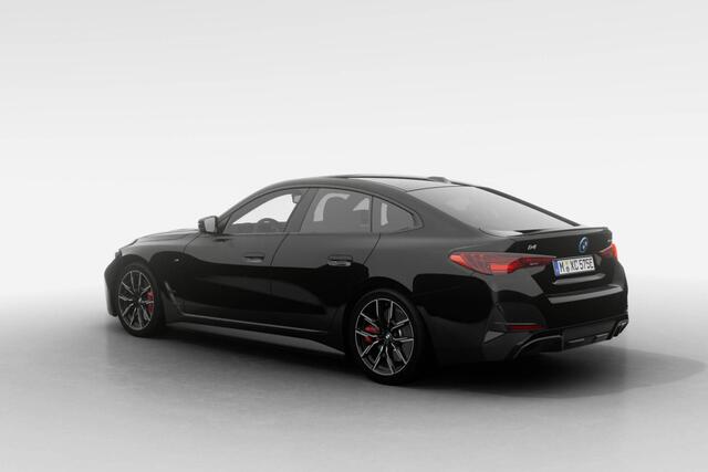 BMW i4 eDrive35 M Sport Edition | M Sport Pro | Comfort Pack | Elektrisch bediend glazen schuif-/kanteldak | Showroomvoordeel