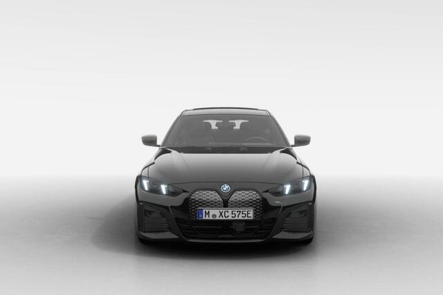 BMW i4 eDrive35 M Sport Edition | M Sport Pro | Comfort Pack | Elektrisch bediend glazen schuif-/kanteldak | Showroomvoordeel