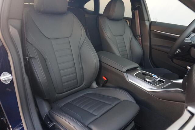 BMW i4 eDrive40 M Sportpakket Pro 20'' / Schuif-/kanteldak / Active Cruise Control / Comfort Acces