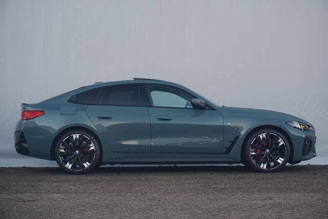 BMW i4 eDrive35 M Sportpakket Pro 20'' / Schuif-/kanteldak / Active Cruise Control / Stuurwielrand verwarmd / Trekhaak