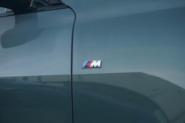 BMW i4 eDrive35 M Sportpakket Pro 20'' / Schuif-/kanteldak / Active Cruise Control / Stuurwielrand verwarmd / Trekhaak