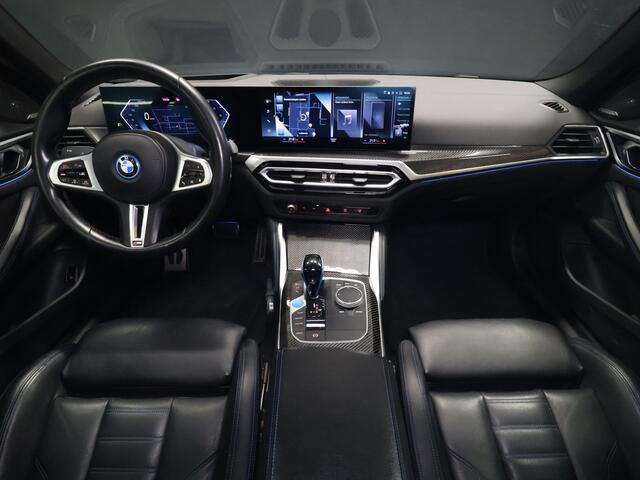 BMW i4 M50 High Executive 84 kWh SOH 94% [SCHUIFKANTELDAK, MEMORY SEATS, HARMAN/KARDON, APPLE CARPLAY, ANDROID, KUIPSTOELEN, HEAD-UP, ADAPTIVE CRUISE, 360 CAMERA, STOELVERWARMING, NIEUWSTAAT]