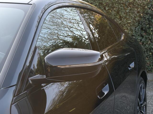 BMW i4 eDrive35 | M-Sport | Schuif-/Kanteldak | Camera | Stuur + Stoelverw. | HiFi | Elek. Trekhaak