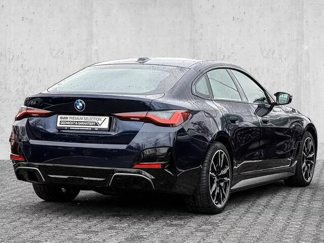 BMW i4 M50 84 kWh (400kW/544pk) ** LED, LEDER, PANO, ACC, TREKH, HuD, CAMERA, 19-inch LMV, KEYLESS ** 1e EIG - UNFALLFREI ** ** INFORMEER OOK NAAR ONZE AANTREKKELIJKE FINANCIAL-LEASE TARIEVEN **