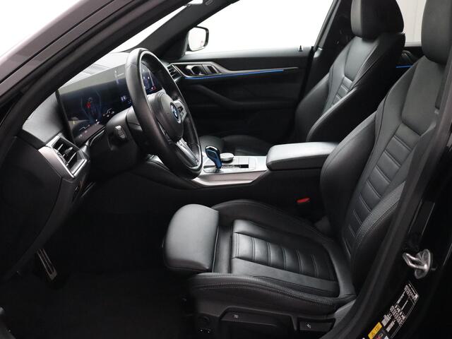 BMW i4 High Executive M-Sport | SoH 95,3% | ACC | Trekhaak | Elektrisch Panoramadak!