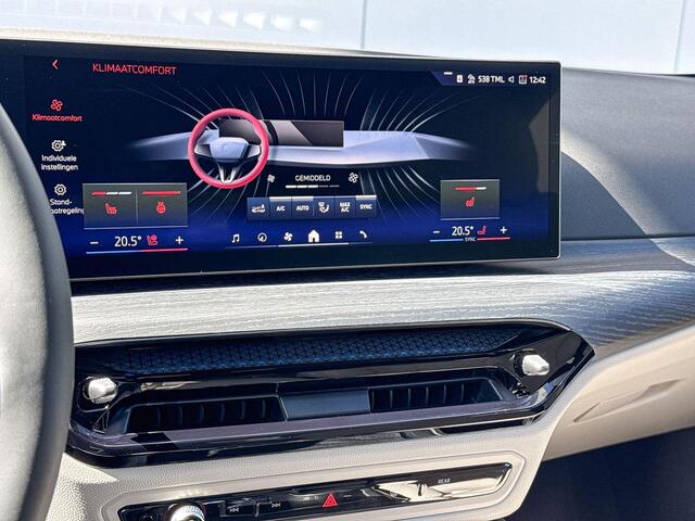 BMW i4 eDrive40 M Sport Edition 20 inch / Active Cruise Controle / Glazen schuifdak / Comfort Acces / Harman Kardon