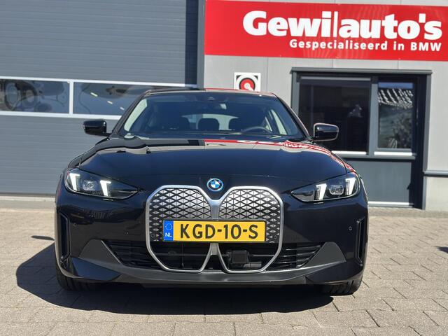 BMW i4 eDrive35 70 kWh