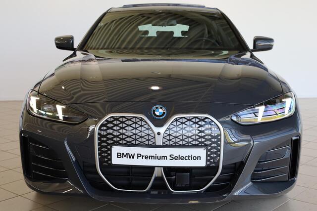 BMW i4 eDrive35 | M Sportpakket | Innovation Pack | Comfort Pack