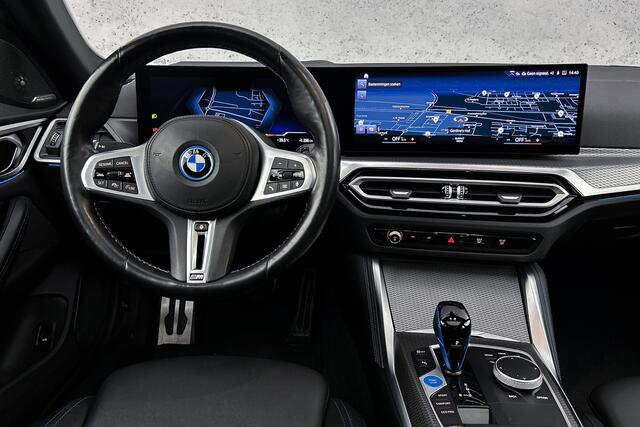 BMW i4 M50 High Executive 84 kWh | Schuif-/kanteldak | Lederen bekleding | LED koplampen