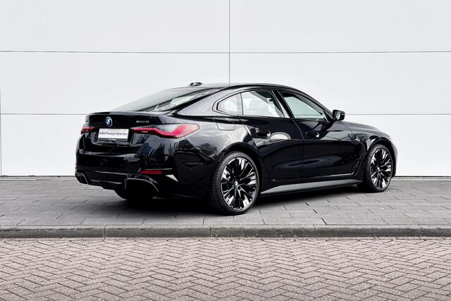 BMW i4 eDrive35 70 kWh Selections 500