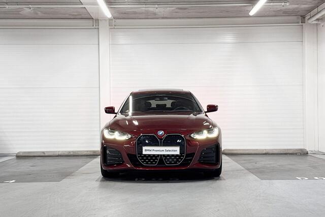 BMW i4 eDrive40 High Executive | M-Sport | Head-up Display | HiFi | Stuurwielverwarming | Comfort Access