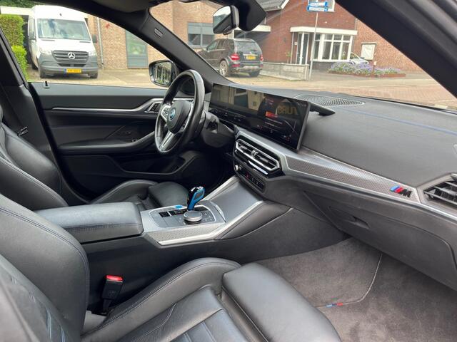 BMW i4 M50 HIGH EXECUTIVE 540PK / LEDER / SPORTSTOELEN / 20'' LM-VELGEN / CARPLAY / DAB / LED