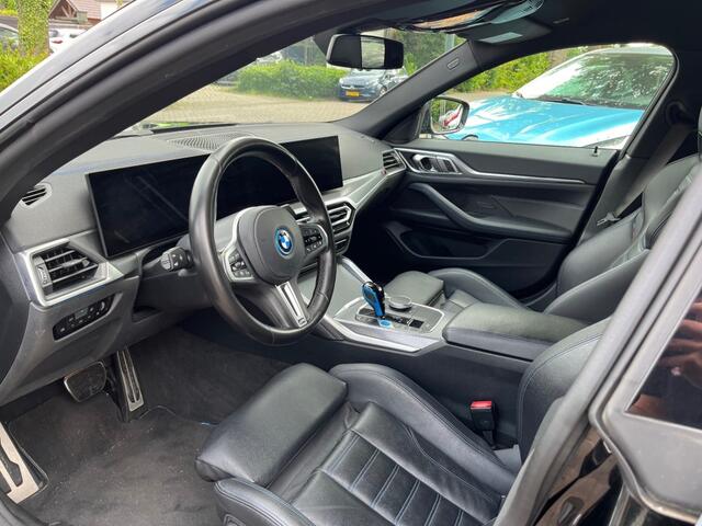 BMW i4 M50 HIGH EXECUTIVE 540PK / LEDER / SPORTSTOELEN / 20'' LM-VELGEN / CARPLAY / DAB / LED