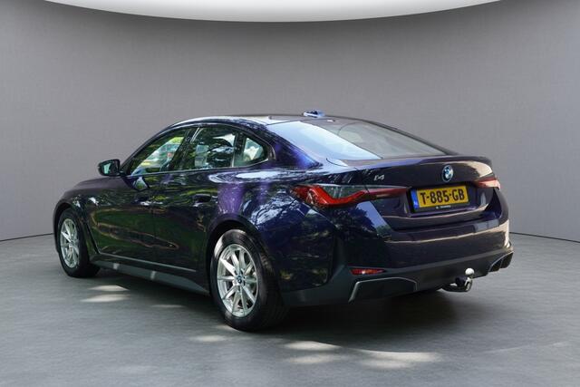 BMW i4 eDrive40 High Executive 84 kWh Driving assistant / BTW / Sportstoel verwarming