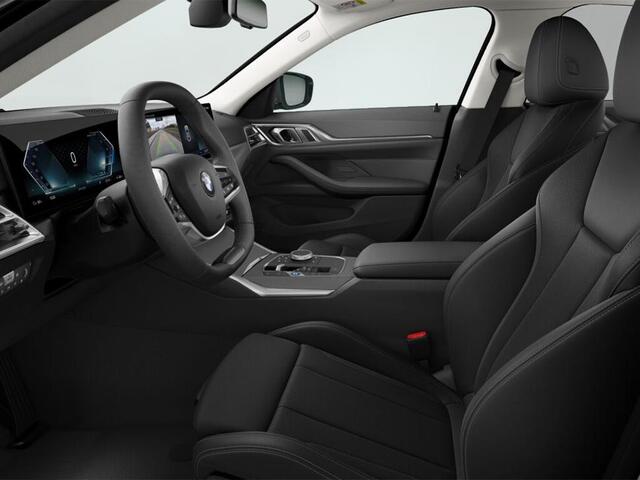 BMW i4 eDrive35 | Pure Edition