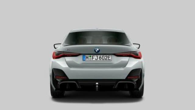 BMW i4 M50 High Executive 84 kWh M Sport Pro - Trekhaak - Panoramadak - Driving Assistant Professional - Harman Kardon - Stoelverwarming voor/achter - Getinte Ruiten - Comfort Access -