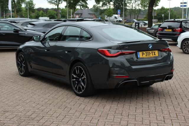 BMW i4 M50 High Executive 84 kWh / 360Camera / Head-up / Leder / Harman Kardon / Carbon intr.+extr. / 19'' / CarPlay / Stoelverwarming / Dodehoek / DAB / Cruise Control Adaptief