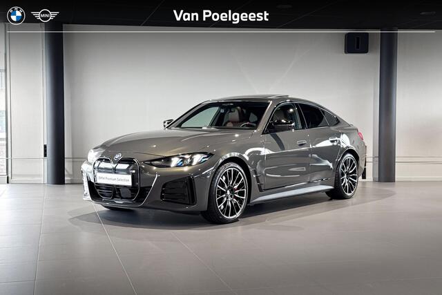 BMW i4 M60 84 kWh | M Sport Pro | Glazen schuif-/kanteldak | Harman Kardon | Stoelverwarming | Achteruitrijcamera |