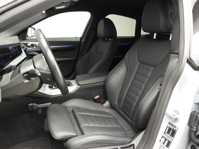 BMW i4 Gran Coupe eDrive40 | M-Sportpakket |LED | Leder | Navigatie | Sportstoelen | Stoelverwarming | DAB | Hifi speakers | Alu 18 inch