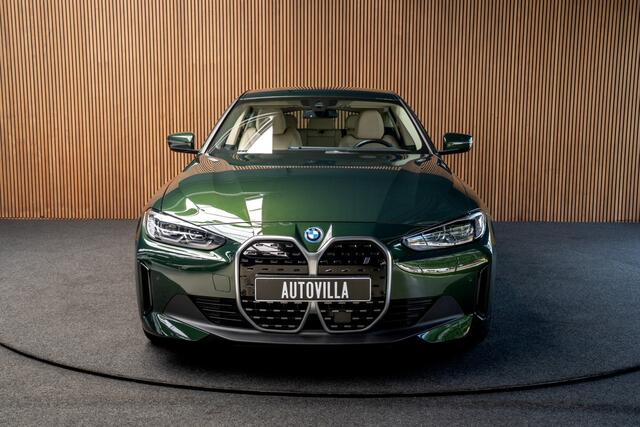 BMW i4 eDrive40 84 kWh Gran Coupe Navi Leer Elektr. achterklep Climate voor & achter Beige hemelbekleding PDC LM velgen BTW auto