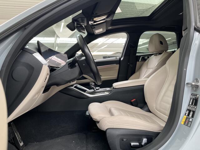 BMW i4 M50 High Executive 84 kWh | CoPilot | 19" | Schuifdak | Harman Kardon | Trekhaak