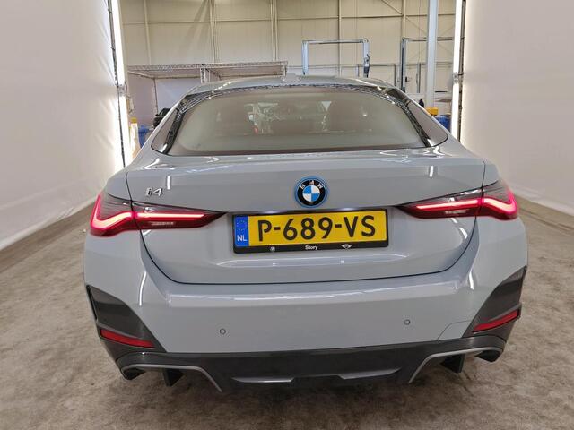 BMW i4 eDrive40 84 kWh Schuik-kanteldak Leer Camera Led