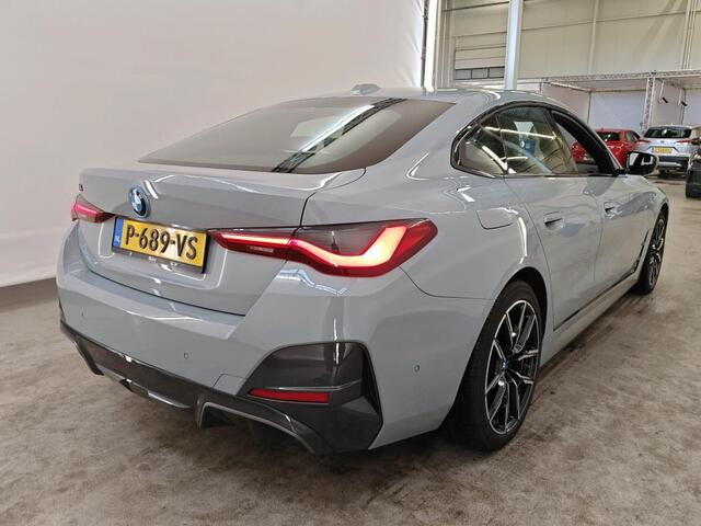BMW i4 eDrive40 84 kWh Schuik-kanteldak Leer Camera Led