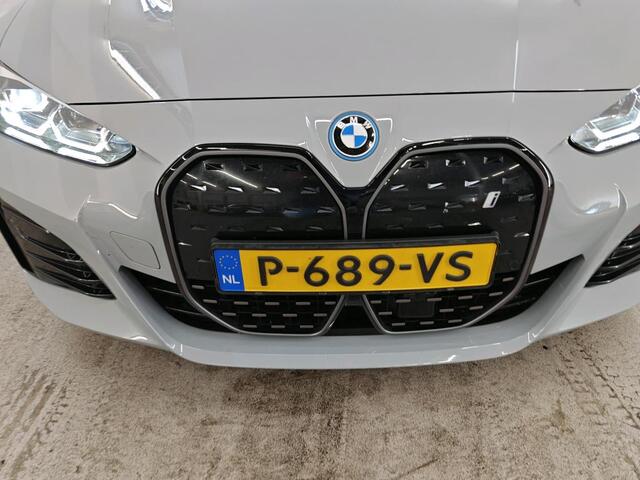 BMW i4 eDrive40 84 kWh Schuik-kanteldak Leer Camera Led